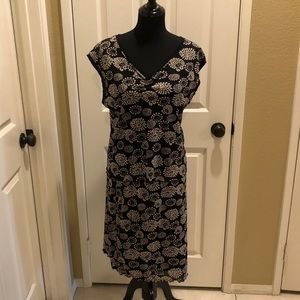 Cute City DKNY 2pc skirt/top set EUC